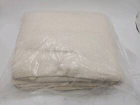 Nolan Interior 168070304012 New Magic Sofa Blanket Sophie Plush Vanilla 71 Inch X 134