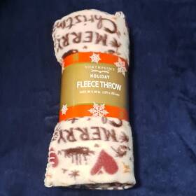 13129 Northpoint Holiday Fleece Throw Blanket 50 X 60 In Polyester Christmas Winter