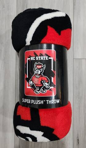 Northwest 190604330358 Nc State Wolfpack Super Plush Throw 46in X 60in