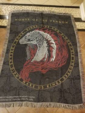 Northwest 190604562780 House Of The Dragon Woven Tapestry Throw Blanket 48x60