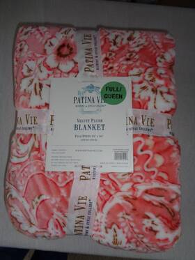 Patina Vie 192020612148 New Velvet Plush Blanket - Queen 90 Inch X Coral/pink Floral