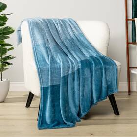 P-b3009-sbl Pavilia Blue Ombre Fleece Throw Blanket For Couch Soft Flannel S
