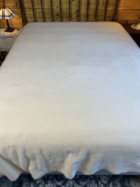 Peacock Alley 612621120298 Blanket Quilt All Seasons Luxury 100% Egyptian Cotton 92x96 Inch