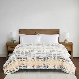 1817886 Pendleton Ultra Soft Plush Blanket Arrow Point Ivory Queen Size
