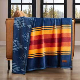 1916239 Pendleton Reversible Plush Throw 50 Inch X 70 Grand Canyon Polyester Nwt New