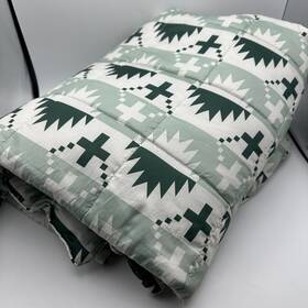 Pendleton 750105173962 Spider Rock Packable Throw Ultra Light Warm Sage Green