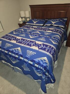 Xp040-51110 Pendleton Yavapai Sapphire Blanket And Pillow Set Blue Geometric Wool Cotton