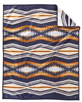 Ze493-53556 Pendleton Crescent Bay Blanket