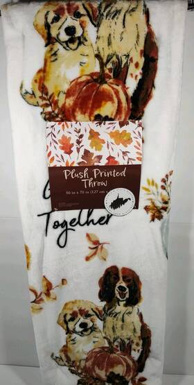 110806 Plush Printed Throw Oversized 50x70 Blanket Dogs Pumpkins Fall Harvest New
