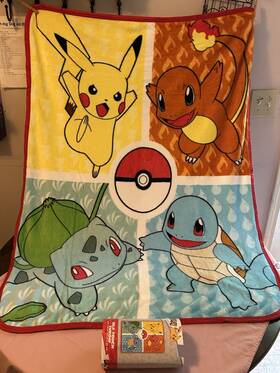 Pok Mon 073558880059 Pokemon 40 X 50 Inch Silk Touch Throw Blanket Nwt Pikachu Charmander Squirtle