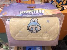 Lzp53002p1 Pop Mart The Monsters Big Into Energy Waterproof Blanket 2000mm X
