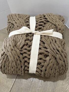 Pottery Barn 3010898 Colossal Handknit Throw Knit Ivory 44x56