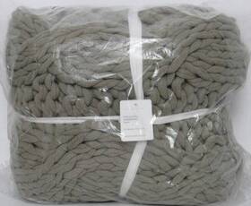 8382385 Pottery Barn Colossal Hand-knit Throw 44 Inch X 56 Lichen Color Nwt