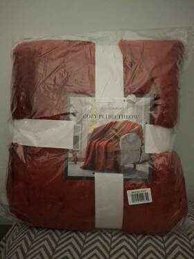 Premier Comfort 022164440355 Cozy Plush Throw Blanket Merlot Red 50 Inch X70 Brand New In Package W/purchase