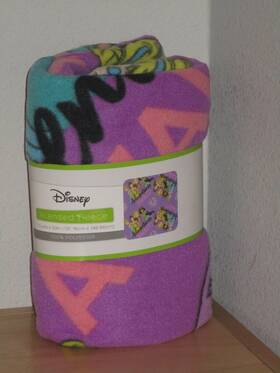 Purple 887816302593 Disney Princess Adventures Away Green Black Licensed Fleece 54 X 59 New