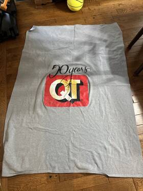 Quik Trip Qt 674204056271 Quicktrip Quart 50 Year Anniversary Rare Blanket For Employees Thank You 6 X 4.3