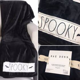 Rae Dunn 192598484284 Halloween Spooky Bat Black Fleece Throw Blanket Patch 50x70 New 2021