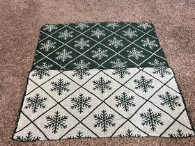 113389 Roca Home Throw Blanket Made In Portugal Cotton Blend Green Snowflake 50 Inch X67