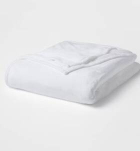 062028462 Room Essentials New White Fleece Plush Blanket Full Queen Size 88 Inch X 92