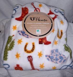 Rt Home 196210053995 Cowboy Theme Plush Flannel Throw 50 Inch X 60 New