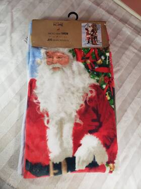 Safdie & Co. 060971396250 And Colour Your Home Micro Mink Throw 48 Inch X 60 Santa Reindeer Christmas Safdie & Co. 060971396250 And Colour Your Home Micro Mink Throw 48 Inch X 60 Santa Reindeer Christmas