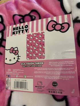 Sanrio 190604904306 Nwt Hello Kitty I Love Pink Hearts Bows Soft Silk Touch Throw Valentines