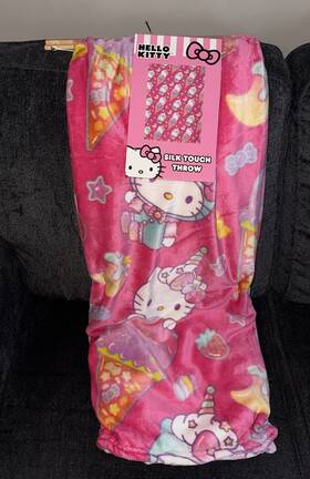 Sanrio 190604951430 Nwt Hello Kitty Ice Cream&unicorn Silk Touch Throw Inch Cones 50inx70in
