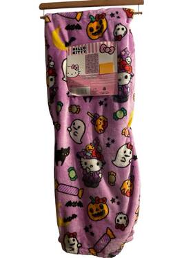 Sanrio -northwest 199124045810 Hello Kitty Purple Witchy Halloween Silk Touch Throw Blanket 50 Inch X 70 Nwt