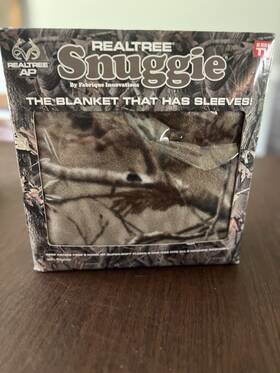 Sn021106 Snuggie Real Tree Super Soft Fleece Blanket With Sleeves