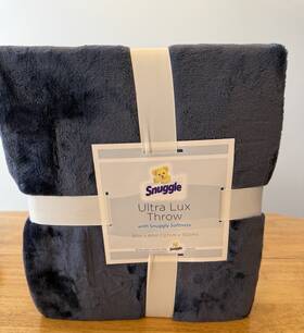 Snuggle 026718288936 Collection Ultra-lux Throw Blanket - 50 X 60 Navy New