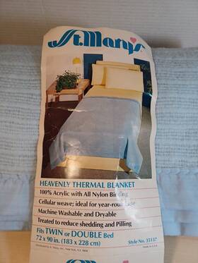 35137 St. Marys Vintage Acrylic Thermal Waffle Weave Satin Trim Blanket Baby Blue Twin Double