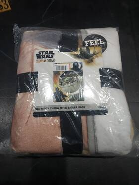 29500 Star Wars 1dsw/29500/0001/ret The Mandalorian Longest Journey 60 X 80 Inch Silk Touch Throw Blanket
