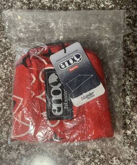 Supreme 888977844007 / Eno Islander Nylon Blanket