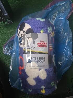 23bduplthmic The Big One Disneys Mickey Mouse Oversized Plush Throw 5ftx6ft Nwt New Soft