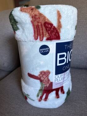 The Big One 400477603092 Winter Holiday Dogs Soft Plush Throw Blanket 5ft X 6 Ft - -new