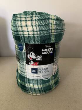 The Big One 400509580209 Kohls Disney Mickey Mouse Oversized Plush Throw 5ft X 6ft New