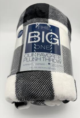 The Big One 400821653605 Kohls Black And White Check Oversized Plush Throw 5ft X 6ft