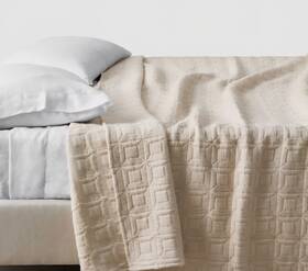 The Citizenry 810139860921 Ayla Organic Cotton Quilted Blanket F / Q Natural Ivory