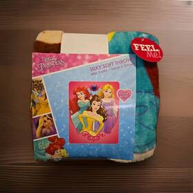 The Northwest Company 190604022451 Disney Princess Super Soft Plush Throw Blanket 40 X 50 Inches