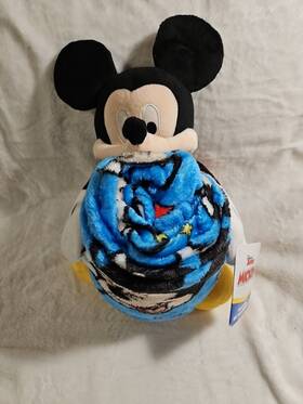 The Northwest Company 190604290676 New Mickey Mouse Character Hugger Pillow And Silk Touch Throw Set