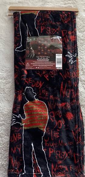 The Northwest Company 199124052467 Nightmare On Elm Street Freddy Krueger Silk Touch Throw Blanket 50 X 70 Inch New
