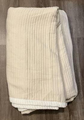 062022843 Threshold Heavyweight Pick-stitch Matelasse Bed Blanket Ivory Full/queen Size