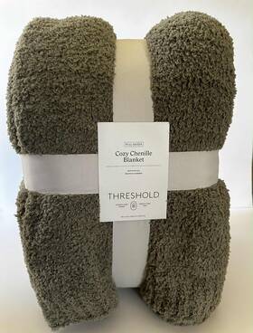 87993599 Threshold New Full/queen Chenille Knit Blanket Green Midweight Machine Washable