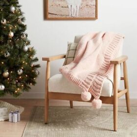 067-10-0078 Threshold Solid Chunky Knit Throw Blanket With Pom Poms In Blush Pink
