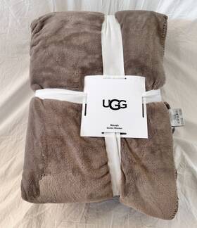 Ugg 008889107483 Novah Lt. Fawn Soft Plush Full / Queen Blanket Nip Ugg 008889107483 Novah Lt. Fawn Soft Plush Full / Queen Blanket Nip