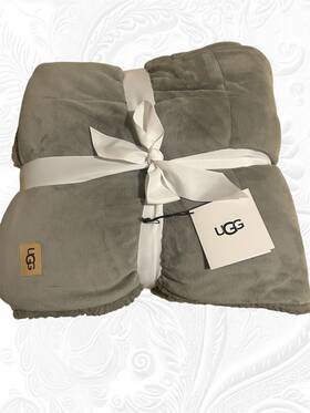 Ugg 008889189618 18961 Whitecap Plush Oversized Reversible Fleece Throw Blanket -silver New
