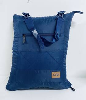 Ugg 008889258710 Mischa Outdoor Throw Blanket Zips To Bag With Handle Navy Blue 60in X 72in
