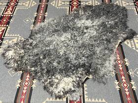 Van Buren 438095001864 Holland Fur Throw Blanket Skin Rug Leather Pelt 47x28 T70