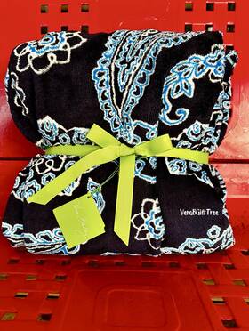 Vera Bradley 886003308271 Plush Throw Blanket Blue Bandana Blues Paisley Rare Nwt New Sealed