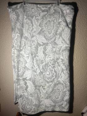 Vera Bradley 886003583654 New Eden Paisley Neutral Gray Soft Plush Throw Inch 80x50 Cozy Blanket
